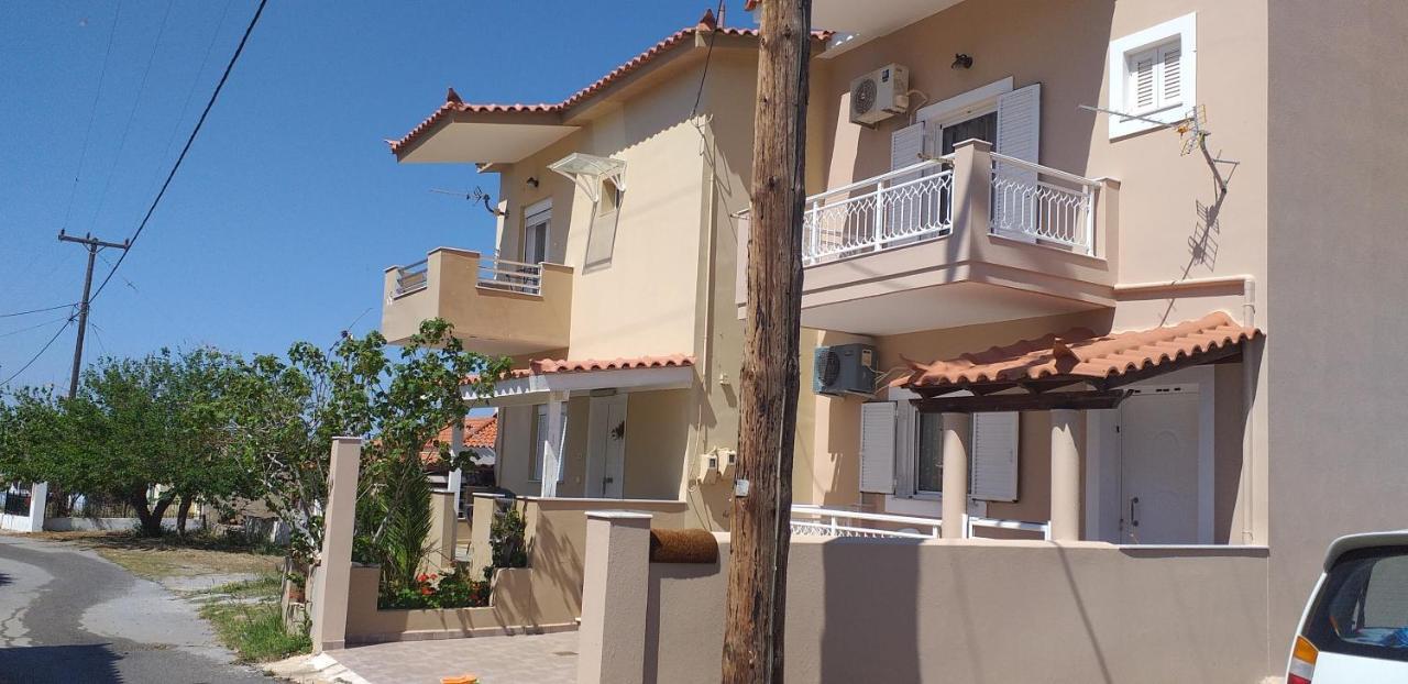 Toulas House Elika Экстерьер фото
